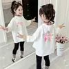 Camiseta de manga larga para niña, camiseta básica para niños, top de algodón puro con cuello redondo para bebé de otoño, ropa nueva de otoño para niñas pequeñas, ropa para niños