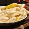 Cacahuates con Chile en Escabeche, Brotes de Cacahuate Ácidos y Picantes, Brotes de Cacahuate Crujientes, Encurtidos de Hubei, Verduras Ácidas, Guarnición Lista para Comer, Venta al por Mayor para Catering de Hoteles