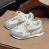Zapatos para caminar para bebé antideslizantes de suela blanda, zapatillas de malla para niños y niñas, zapatos casuales transpirables de primavera y otoño para niños