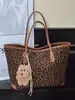 Bolsa Tote Grande Capacidade Transfronteiriça Moda Casual Versátil Estilosa de Ombro Único para Axila Outono/Inverno 2025