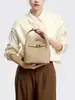 Bolso de Mano de Cuero para Mujer Estilo Nuevo, Bolso Cubo, Moderno y Versátil para el Trabajo, Bolso Cruzado de Diseño Único