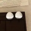 Pendientes de Metal Dibujado Elegantes Retro de Lujo Versátiles de Gama Alta Diseño de Nicho Estilo Fresco Pendientes Simples para Mujer