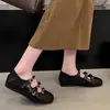 Zapatos planos Mary Jane retro de punta cuadrada para mujer, nueva colección otoño 2026, con hebillas metálicas, un diseño lujoso pero versátil, suelas suaves y estilo coreano