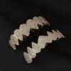 Fabricante de Aparelhos Dentários Hip-Hop Transfronteiriços, Joias da Moda, Acessórios Dentários Hip-Hop com Cravação de Diamantes em Dentes Inteiros, Aparelhos Dentários em Forma de Gota de Diamante com Superfície Lisa Banhada a Ouro de Cobre