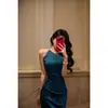 Toma real de ropa de mujer de comercio exterior: Vestido plisado estilo francés con un toque de alta gama, elegante, entallado a la cintura, adelgazante y que se ajusta al cuerpo.