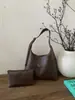 Bolsa Tote de Couro Macio Grande Capacidade Moda Vintage 2026 Novo Modelo de Alta Qualidade para o Dia a Dia Ombro Único Casual Versátil Bolsa de Ombro