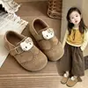 2026 Nuevos Zapatos Birkenstock para Niños Decoración de Gato Pequeño de Dibujos Animados Zapatos Individuales para Niñas Suela Suave Zapatos Casuales Birkenstock Retro para Niños Pequeños