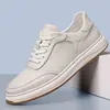 Zapatillas de Hombre 2026 Verano Nuevo Estilo Suela Suave Transpirables Zapatos Deportivos Versátiles Cómodos Transpirables Simples Casuales