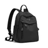 Mochila feminina leve, tecido de nylon impermeável, novo modelo 2026, para viagens casuais, trajeto diário, passeios, pequena mochila de mamãe