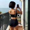 Puro Deseo Estilo Xiaoxiang High-End Casual Resort Fuente Termal Falda Bikini Bikini Traje de Baño Dividido para Mujeres