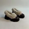 2026 Inverno Novo Design Sensação Padrão Lichia Bico Redondo Sapatilhas Leves Esportivas Sola Grossa Sapatos de Pelo Quente Sapatos Femininos