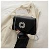 Este ano, a moda popular pequena bolsa quadrada feminina outono e inverno nova bolsa de corrente moda simples bolsa de ombro sentido high-end pequena bolsa quadrada
