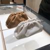 2019 Nuevo AM Axi Ge Mismo Estilo Bolsa Nube Piel Suave Piel de Vaca Bolso de Mujer Bolso de Hombro Cruzado Bolso de Mano Albóndigas