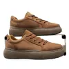 Novos Sapatos Masculinos de Primavera, Tênis com Solado Grosso para Aumentar a Altura, Sapatos de Trabalho Versáteis na Moda, Moda de Nicho, Sapatos Esportivos e Casuais Confortáveis