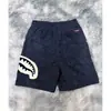 Nuevos shorts deportivos para hombre con parche de boca de tiburón, pantalones holgados hasta la rodilla, pantalones casuales de moda para la playa, pantalones deportivos de baloncesto
