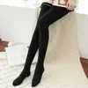 Medias finas forradas de felpa engrosada para mujer, leggings de otoño e invierno, pantimedias de exterior, pantalones térmicos, pantalones de una pieza, disponibles para venta al por mayor