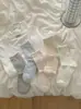 Meias femininas brancas com acabamento em renda e recortes em formato de coração, meias longas finas e respiráveis para o verão, meias de renda lisas de cor sólida para o meio da panturrilha, frescas e simples