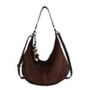 Bolso de Hombro de Media Luna de Nicho Gran Capacidad Cruzado Otoño 2025 Nuevo Bolso de Ante y Felpa Estilo Retro de Alta Gama para Mujer