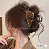 Presilha de Cabelo Triângulo Grande para Mulheres, Estilo de Luxo, Estilo Coreano Extra Grande Pinça Tubarão para Cabelos Grossos, Novo Modelo