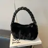 2025 Nuevo Bolso de Axila Trenzado Transfronterizo Bolso de Mano Bolso de Hombro de Felpa Bolso de Moda Versátil para Otoño e Invierno para Mujer