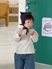 Camiseta Rayada para Niños Otoño 2026 Nuevo Estilo Ropa de Otoño para Bebé Estilo Coreano Ropa para Niños Conjunto de Jeans para Niños de Otoño