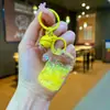 Tendência no TikTok Garrafa de Refrigerante Contas Coloridas Chaveiro Luminoso Preenchido com Óleo Puxador Fácil Lata Areia Líquida Pequeno Pingente Brinquedo Presente Ornamento