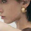 Pendientes de aro con textura retro, serie simple de aguja de plata S925, temperamento de alta calidad, combinables con todo, tipo C.