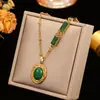 Collar Transfronterizo de Acero Inoxidable Europeo y Americano, Colgante de Circonita Colorida Retro Francés, Collar de Alta Gama para Mujer Chapado en Oro de 18K