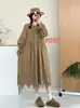 Vestido de Renda Bordada Artística com Gola Redonda e Manga Longa, Estilo Floresta Nova, Plissado Sanfonado, Caimento Solto, Comprimento Médio, Lançamento Primavera 2026