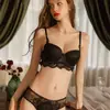 Lencería sexy de encaje bordado de lujo ligero europeo y americano para mujer, conjunto de sujetador push-up pequeño realzador y moldeador de busto