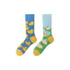 Calcetines de Moda Originales Asimétricos Estilo AB para Mujer Calcetines de Algodón de Verano Zhejiang Arte de Dibujos Animados Personalizado Calcetines de Algodón de Tubo Medio para Hombres y Mujeres