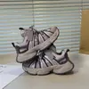 Zapatos deportivos de moda para niñas 2025, nuevos para primavera y otoño, suela suave para niños, parte superior de malla, transpirables y ligeros, estilo "dad shoes"
