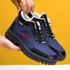 Sapatos de Algodão Masculinos para o Inverno, com Fleece Adicionado e Forro Espesso, Confortáveis e Casuais, à Prova de Frio e Quentes, Sapatos de Pai com Solas Macias, Botas de Neve Masculinas Acolchoadas com Algodão