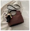 Bolso de Mano Vintage de Alta Gama de Gran Capacidad para Mujer 2026 Nuevo Modelo Patrón de Diamantes Bordado Esmerilado Bolso de Hombro Cruzado Transfronterizo