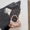 Bolsa Pequena Quadrada de Mão Plissada Estilo Coreano para Mulheres 2025 Novo Estilo Bolsa de Ombro Transversal para Pendular com Corrente de Alto Valor