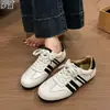 Sapatos de treino alemães de cadarço estilo balé retrô em couro genuíno para mulheres, sapatos de corrida, novos sapatos esportivos casuais 2026, sapatos Forrest Gump