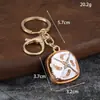 Llavero cuadrado de esmalte estilo étnico con incrustaciones de diamantes, colgante para bolso de aleación con patrón de esmalte, regalo de recuerdo de viaje al por mayor