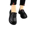 Mocassins versáteis de sola macia para mulheres, sapatos de couro slip-on estilo britânico outono 2026, sapatos de salto plataforma grossa antiderrapantes para mulheres
