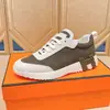 Sapatos Masculinos Esportivos Respiráveis de Couro de Vaca com Malha Nova Marca H Europeia e Americana Respiráveis Tendência Estilo Celebridade da Internet Confortáveis Atacado Corrida