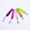 Secuencias de color de stock nuevo 15g6.5cm plumas de lentejuelas tres anzuelos con cebo de púas