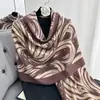 Bufanda Transfronteriza de Nuevo Otoño e Invierno para Mujer, Versátil Casual Estilo Coreano Engrosada Cálida Bufanda para Cuello, Bufanda Larga a Rayas de Moda