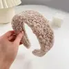 Estilo coreano Novo Estilo Cordeiro Pelúcia Cabelo Hoop Menina Doce Cor Bonito Cyber Celebridade Mao Mao Largo Cabelo Hoop Todos os acessórios de cabelo combinando para mulheres