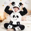 Pijama Nuevo de Coral Fleece Otoño e Invierno Engrosado de Moda Ropa de Casa para Bebé Niños y Niñas Conjunto Cálido con Capucha Se Puede Usar Afuera
