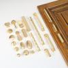 Cobre cepillado Estilo chino nuevo Lujo ligero Manija de un solo agujero para puerta de gabinete Al por mayor Cajón Gabinete Gabinete de vino Estilo francés simple Manija dorada