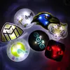 Insignias Brillantes LED, Insignias Publicitarias Coloridas, Broches Promocionales Navideños Parpadeantes, Fábrica de Fabricación de Regalos