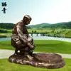 Escultura de Resina Imitación Cobre Fibra de Vidrio Cultura del Té Jardín de Té Personaje Recolector de Té Escultura de Piso Exterior de Agricultura