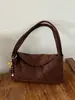 Yuezhi 2026 principios de otoño nuevo bolso de moda versátil de estilo relajado, bolso de hombro para el trabajo, bolso cruzado casual de gran capacidad