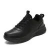 Superfície de couro microfibra Moda transfronteiriça Preto puro Sapatos esportivos leves Cano baixo Sapatos femininos Tamanho grande Sapatos casuais Sapatos para caminhada e corrida