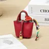 H Mini Cesta de Legumes Bolsa Pingente Pingente de Espelho Retrovisor de Carro Pingente de Chaveiro Fone de Ouvido Criativo Fofo