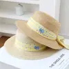 Sombrero de Ala Plana de Moda con Cinta de Cuadros Amarillos Estilo Japonés para Mujer, Sombrero de Sol Sencillo Versátil de Verano, Sombrero de Paja con Protección Solar para Vacaciones, Moderno